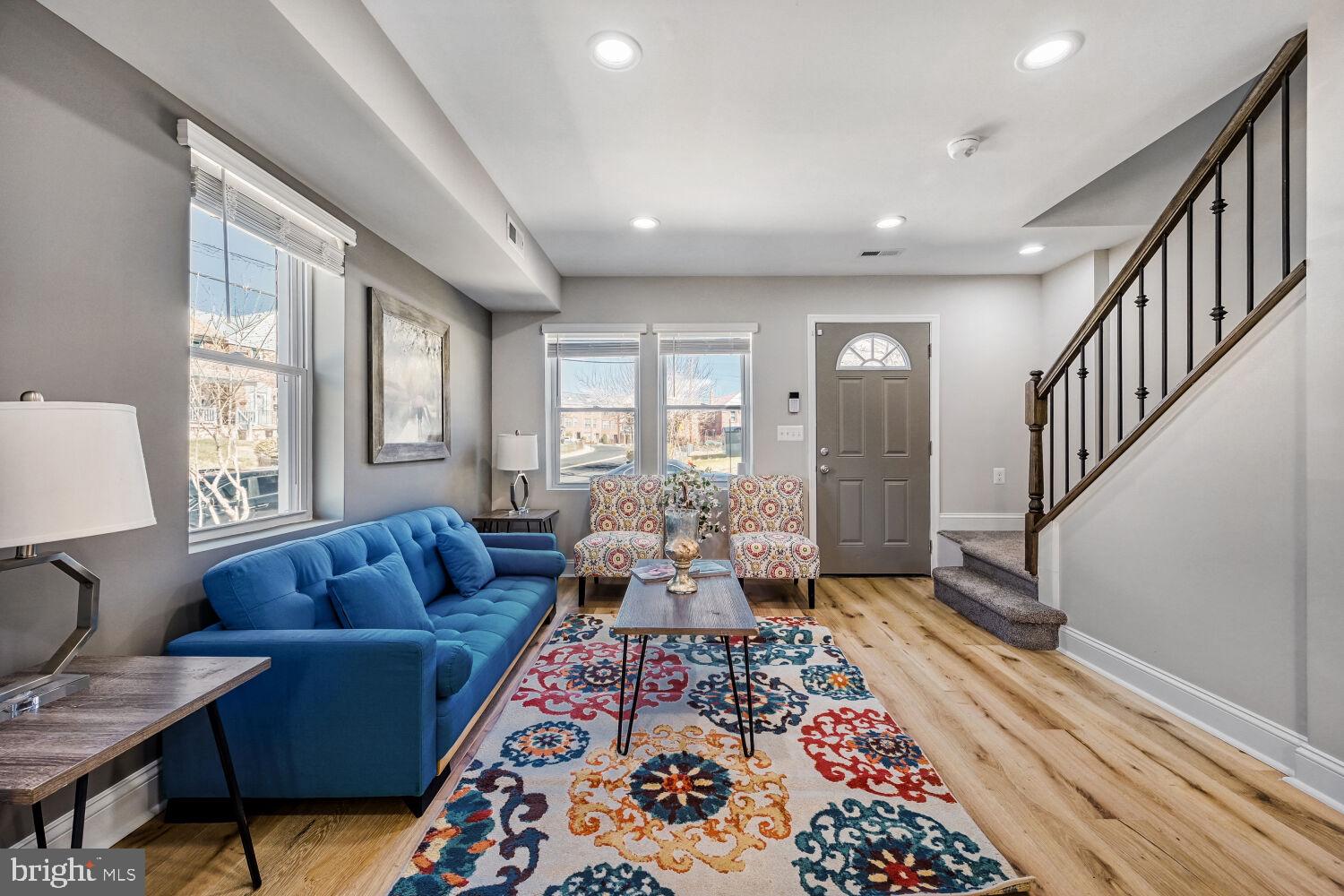 118 Upmanor Road Baltimore, MD 21229 - Photo 4 of 17 Gallery Image 4