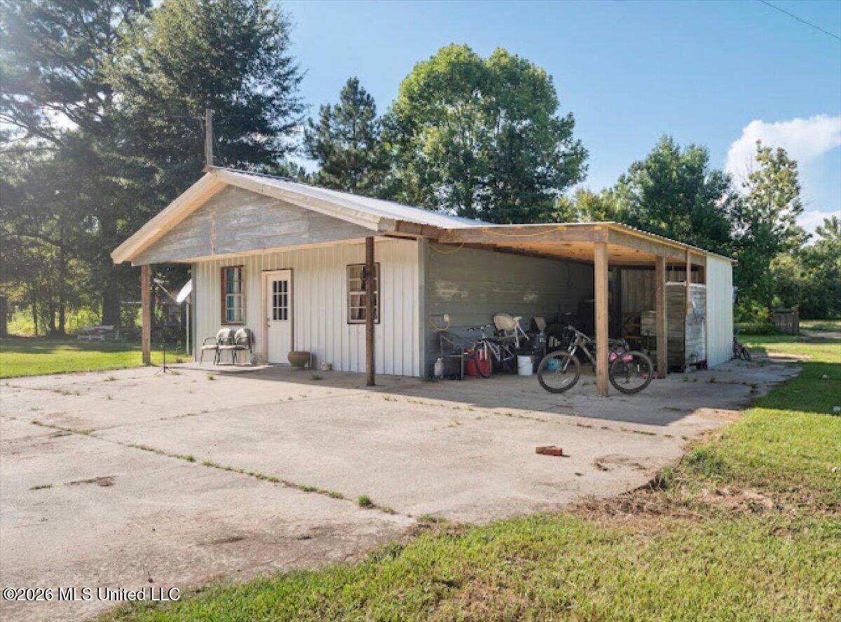 3224 Old Jackson Road Forest, MS 39074 - Photo 3 of 30 04-3224OldJacksonRd_LoperMediaCo3