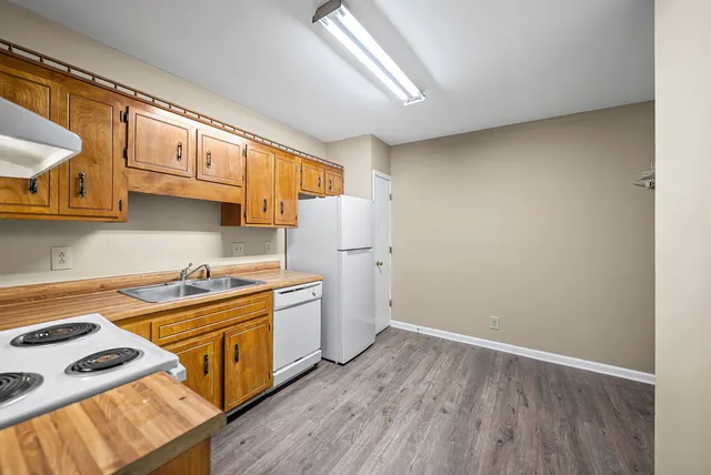 $795 | 704 Peachers Drive, Unit F, Clarksville, TN 37042