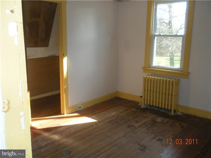4261 Concord Road Aston, PA 19014 - Photo 7 of 11 Bedroom