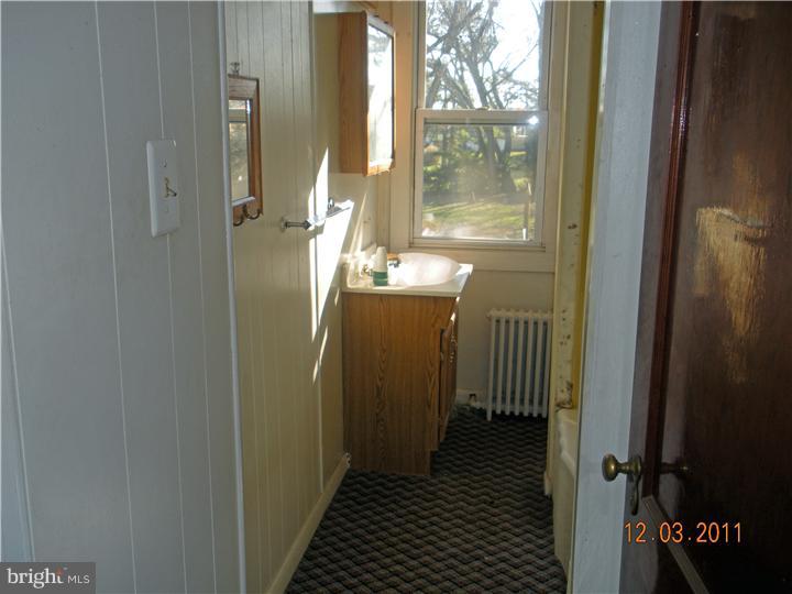 4261 Concord Road Aston, PA 19014 - Photo 9 of 11 Bathroom