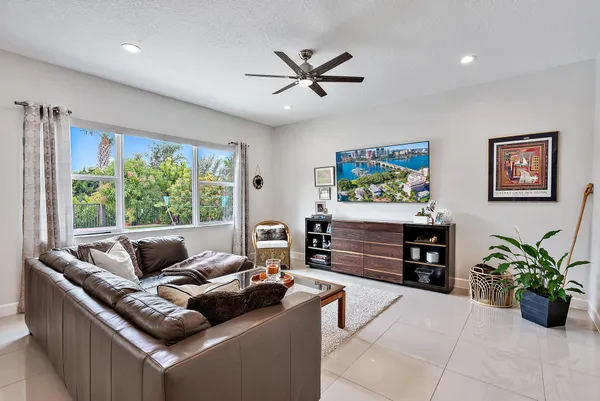 $6,500 | 8622 Dumford Lane, Lake Worth, FL 33467