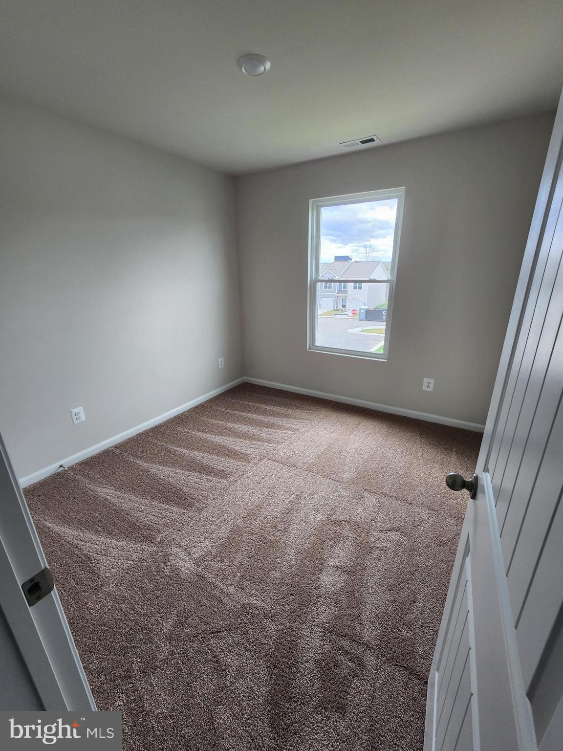 69 Cramsford Street Falling Waters, WV 25419 - Photo 17 of 23