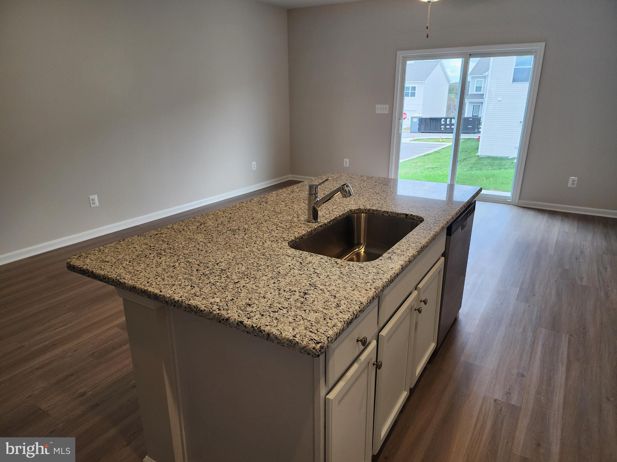 69 Cramsford Street Falling Waters, WV 25419 - Photo 8 of 23