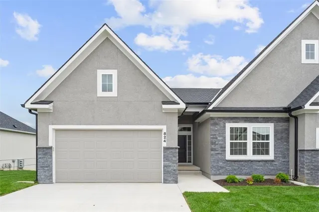 $499,000 | 824 Northeast Algonquin Street, Unit A, Lee's Summit, MO 64064