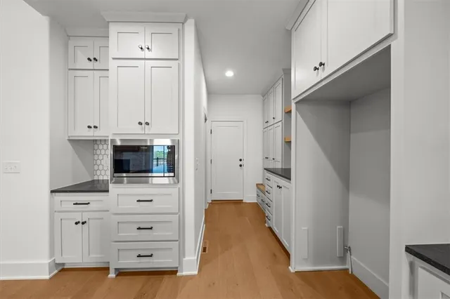 $499,000 | 824 Northeast Algonquin Street, Unit A, Lee's Summit, MO 64064