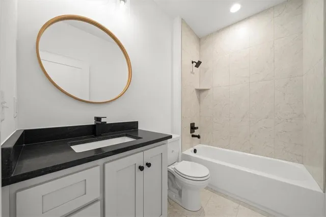 $499,000 | 824 Northeast Algonquin Street, Unit A, Lee's Summit, MO 64064