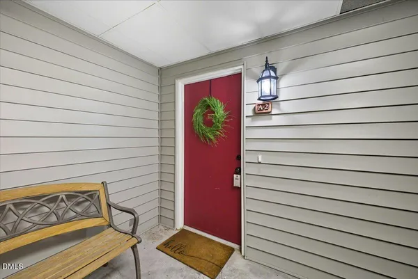 a view of entryway front of house