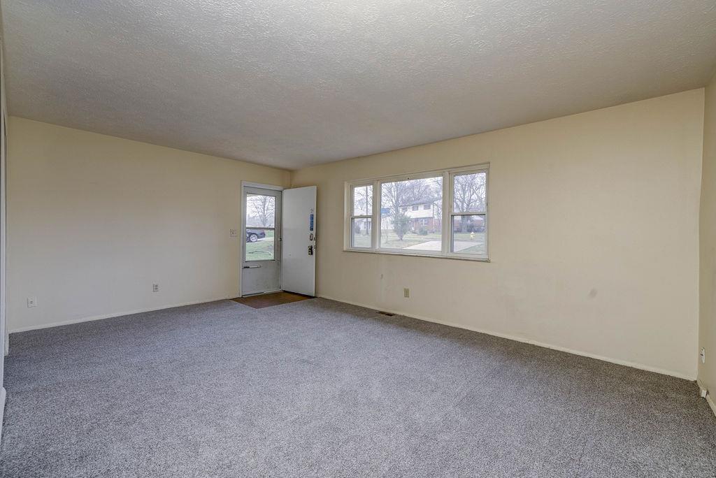 1347 Randomhill Road Cincinnati, OH 45231 - Photo 2 of 39 Gallery Image 2
