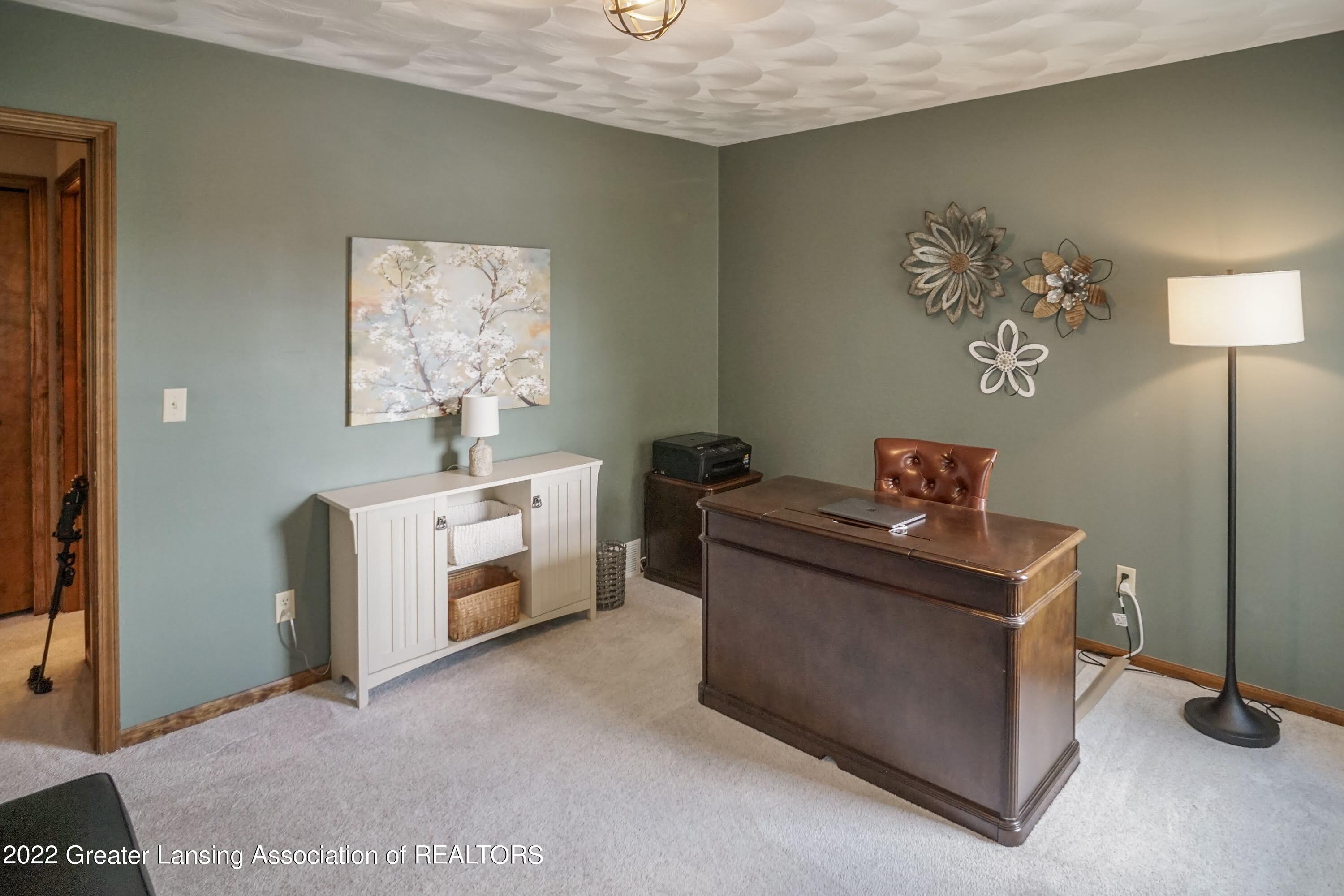 945 Kingsbridge Road Grand Ledge, MI 48837 - Photo 37 of 57 Office 4
