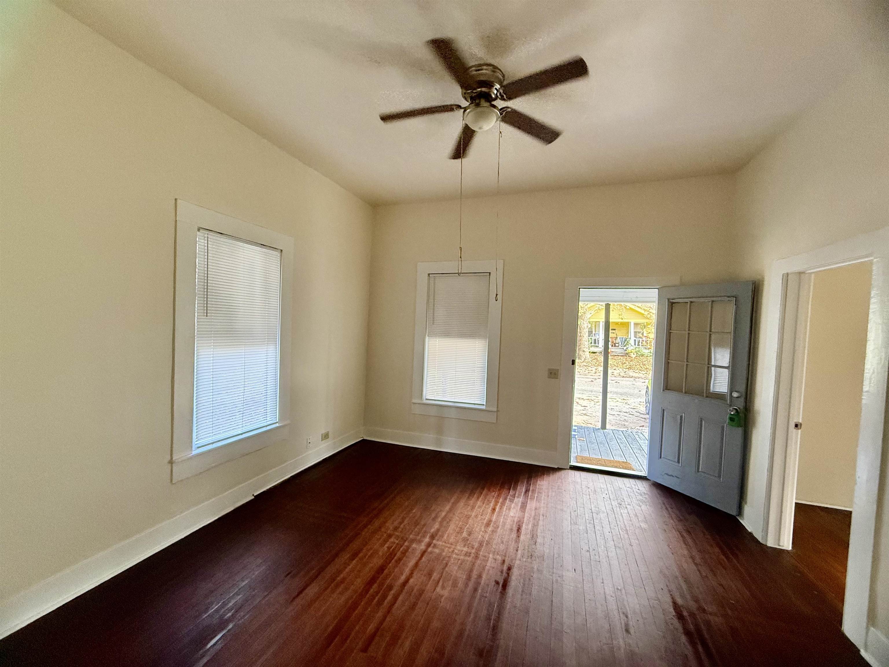 470 South 3rd Street Silsbee, TX 77656 - Photo 4 of 24