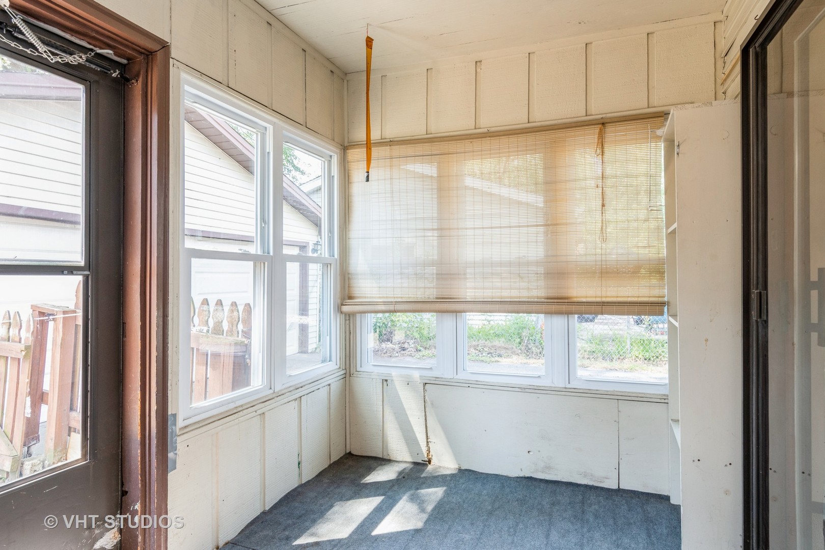 809 Oakton Avenue Romeoville, IL 60446 - Photo 11 of 23 a view of an empty room with a window