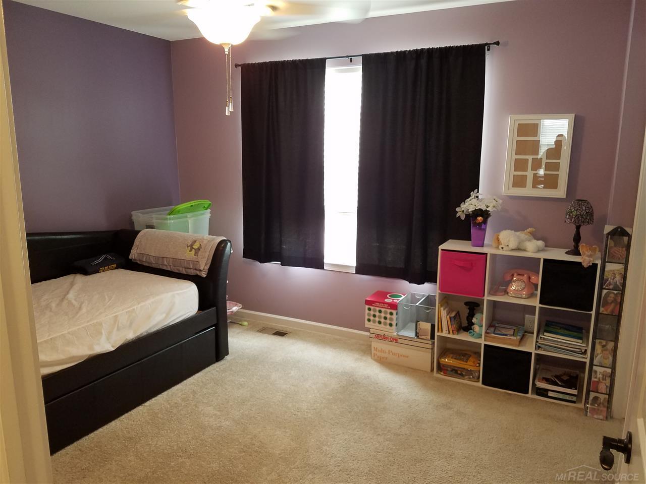 47866 Gloede Road Macomb, MI 48044 - Photo 19 of 42 31314353-18.JPG