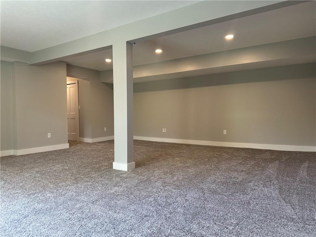 121 Hillview Road Jefferson Hills, PA 15025 - Photo 21 of 42 an empty room with a bathroom