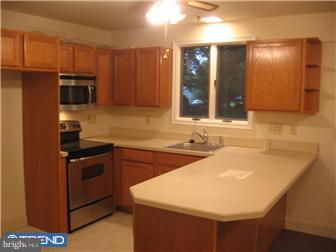 549 Meadow Road Chalfont, PA 18914 - Photo 5 of 12 Kitchen