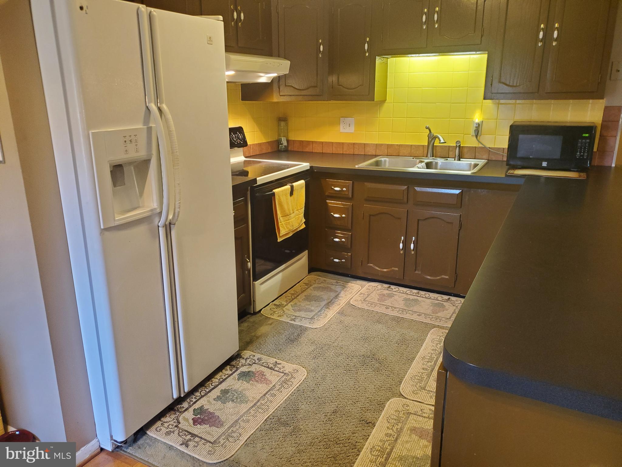 7048 Basswood Road, Unit 11 Frederick, MD 21703 - Photo 7 of 12 Gallery Image 7