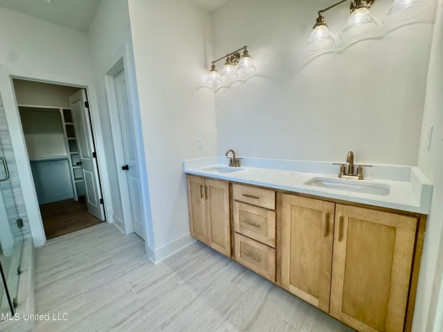 $494,900 | 122 Adriane Cove, Nesbit, MS 38651