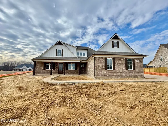 $494,900 | 122 Adriane Cove, Nesbit, MS 38651
