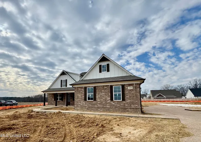 $494,900 | 122 Adriane Cove, Nesbit, MS 38651