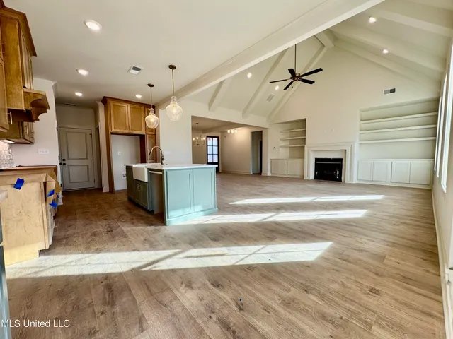 $494,900 | 122 Adriane Cove, Nesbit, MS 38651