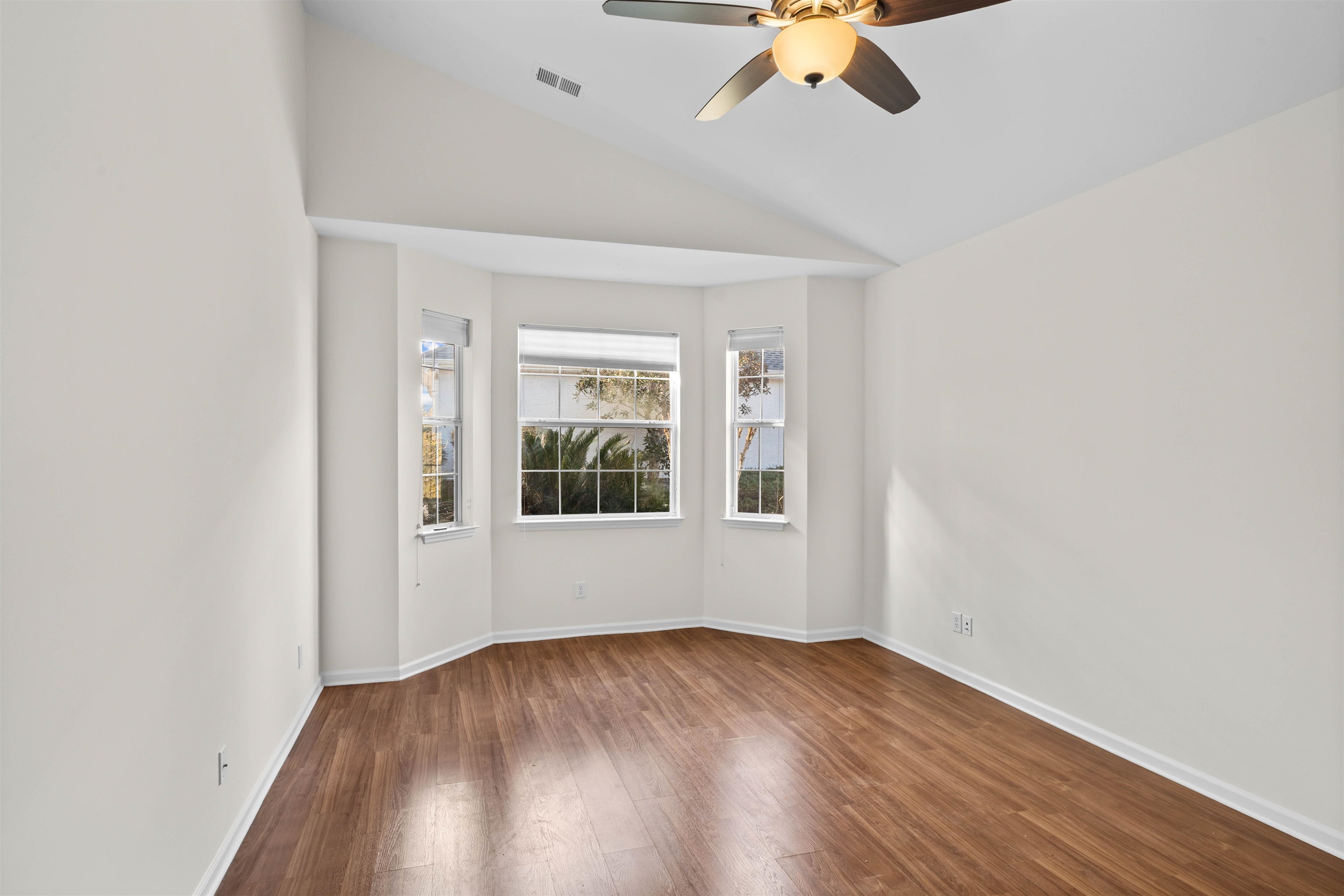 147 Sugar Loaf Lane Murrells Inlet, SC 29576 - Photo 14 of 45
