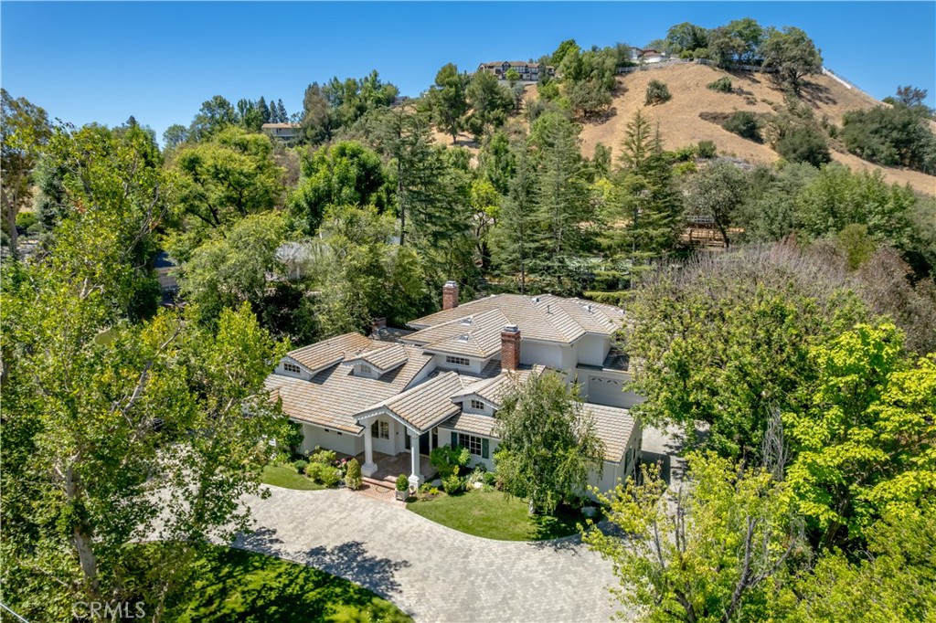 24612 Wingfield Road Hidden Hills, CA 91302 - Photo 5 of 36