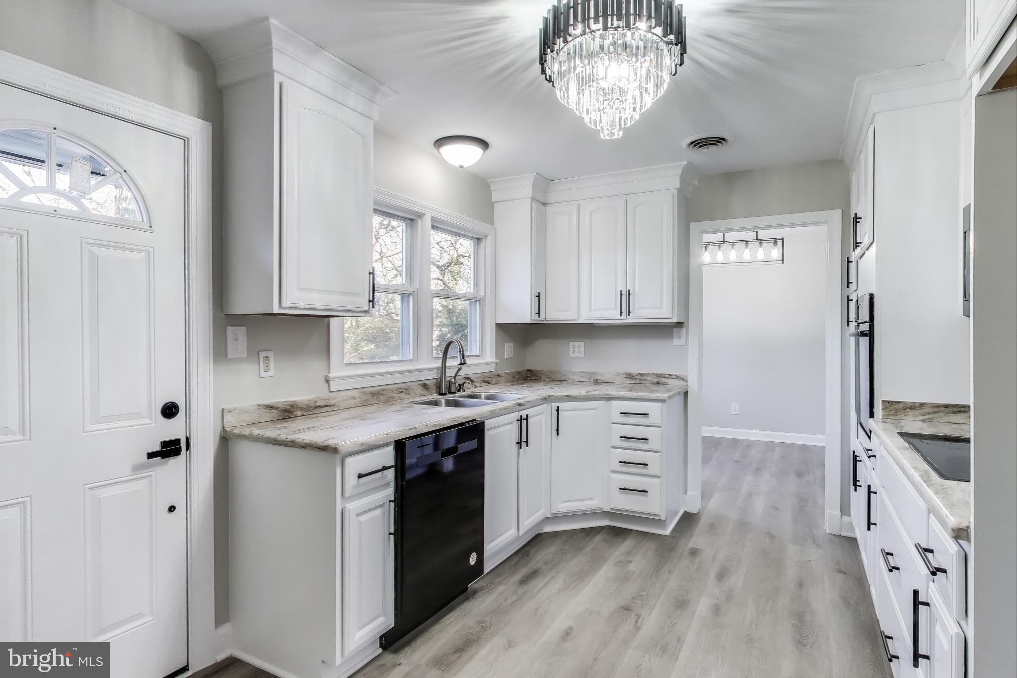 24313 Mervell Dean Road Hollywood, MD 20636 - Photo 19 of 37 Kitchen