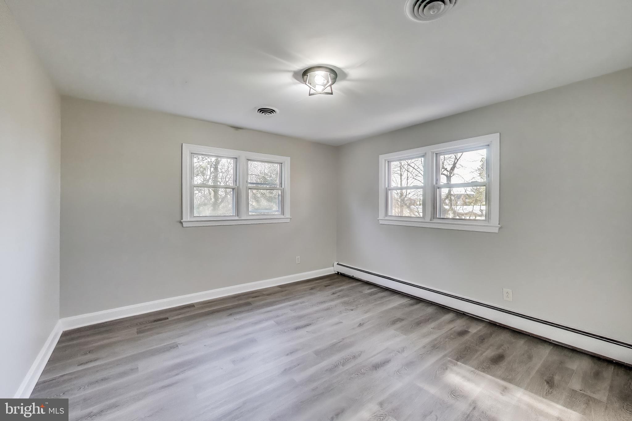24313 Mervell Dean Road Hollywood, MD 20636 - Photo 21 of 37 Primary Bedroom