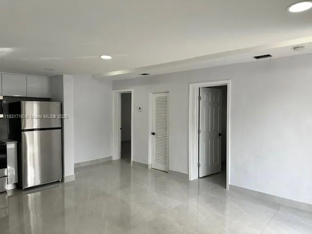 a close up view of washer and dryer