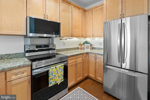 $429,000 | 302 King Farm Boulevard, Unit 30208, Rockville, MD 20850