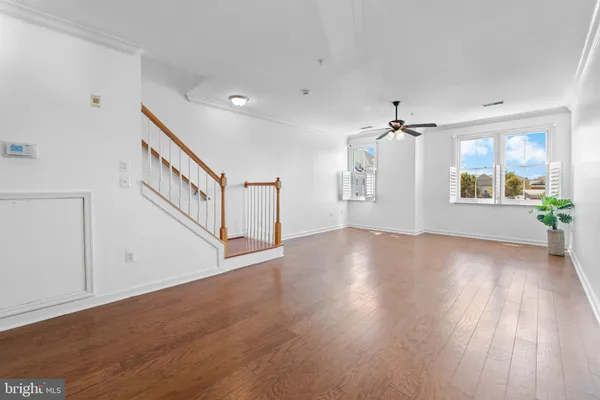 $429,000 | 302 King Farm Boulevard, Unit 30208, Rockville, MD 20850