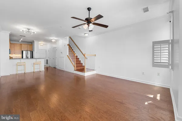 $429,000 | 302 King Farm Boulevard, Unit 30208, Rockville, MD 20850