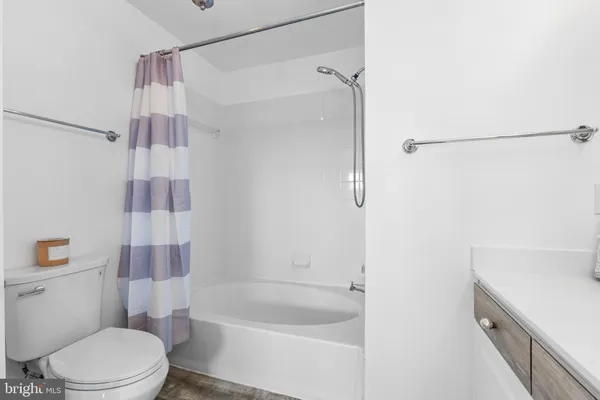 $429,000 | 302 King Farm Boulevard, Unit 30208, Rockville, MD 20850