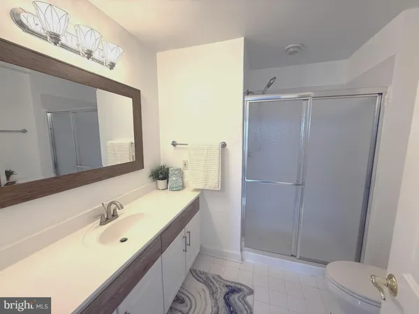 $429,000 | 302 King Farm Boulevard, Unit 30208, Rockville, MD 20850