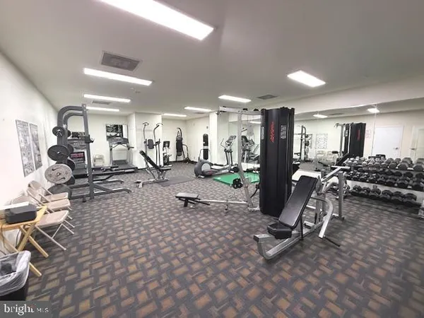 $429,000 | 302 King Farm Boulevard, Unit 30208, Rockville, MD 20850