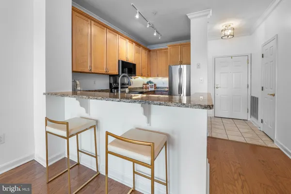 $429,000 | 302 King Farm Boulevard, Unit 30208, Rockville, MD 20850