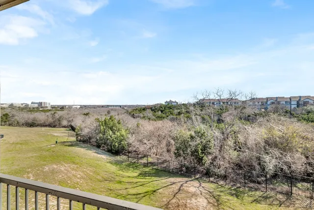 $179,899 | 2320 Gracy Farms Lane, Unit 823, Austin, TX 78758