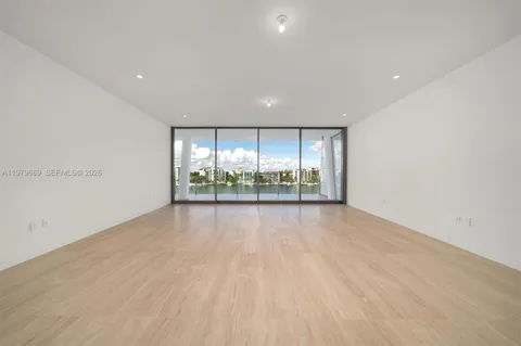 $35,000 | 5 Grove Isle Drive, Unit L506, Coconut Grove, FL 33133