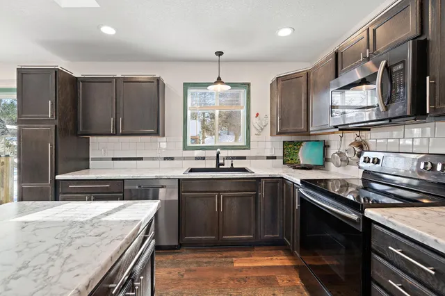 $350,000 | 530 East 6th Street, New Richmond, WI 54017