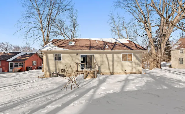 $350,000 | 530 East 6th Street, New Richmond, WI 54017
