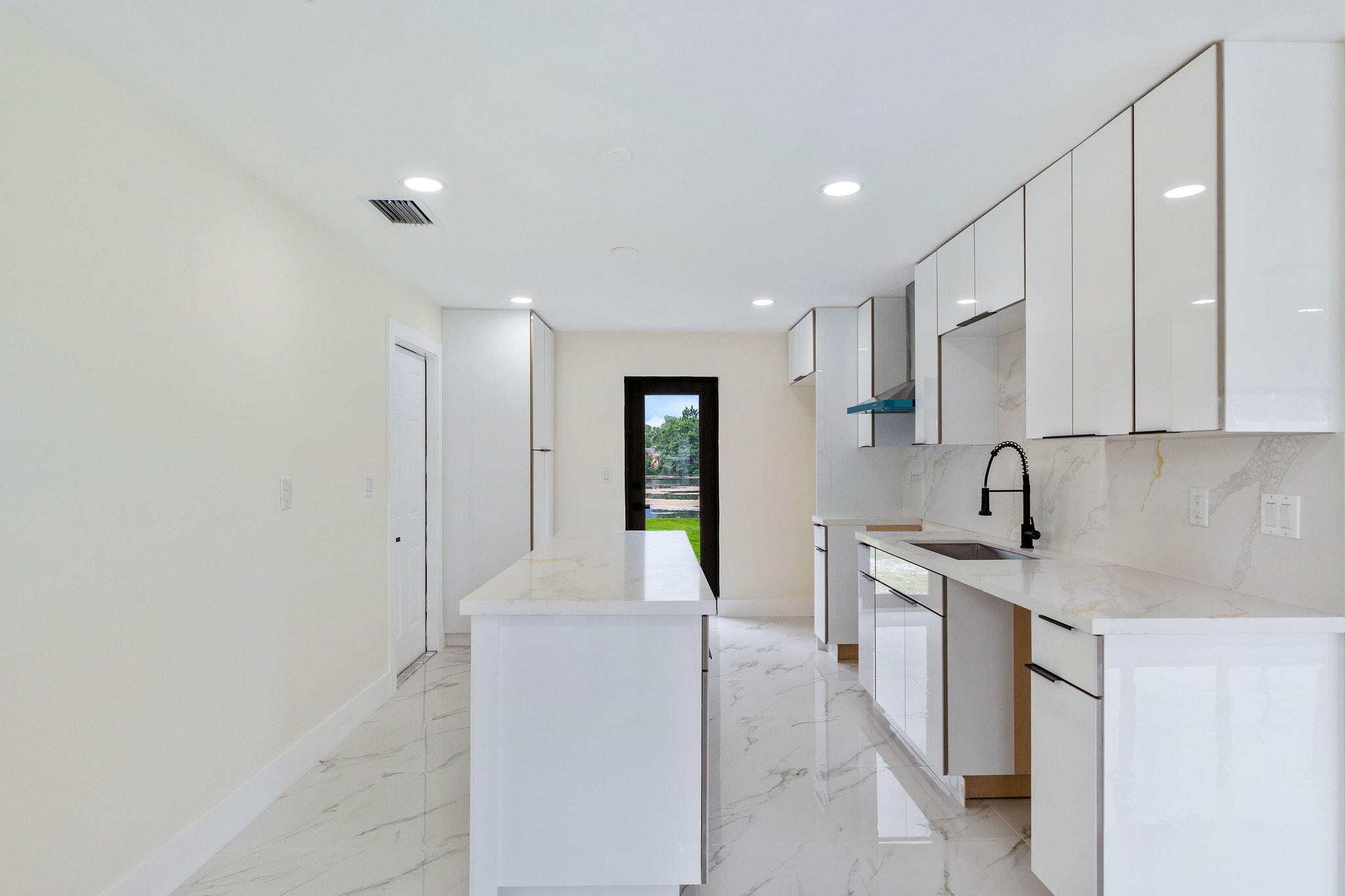 3185 Riddle Road West Palm Beach, FL 33406 - Photo 17 of 33 DSC02515