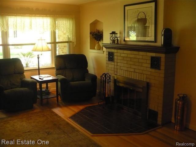 31 Dover 120 (Small)