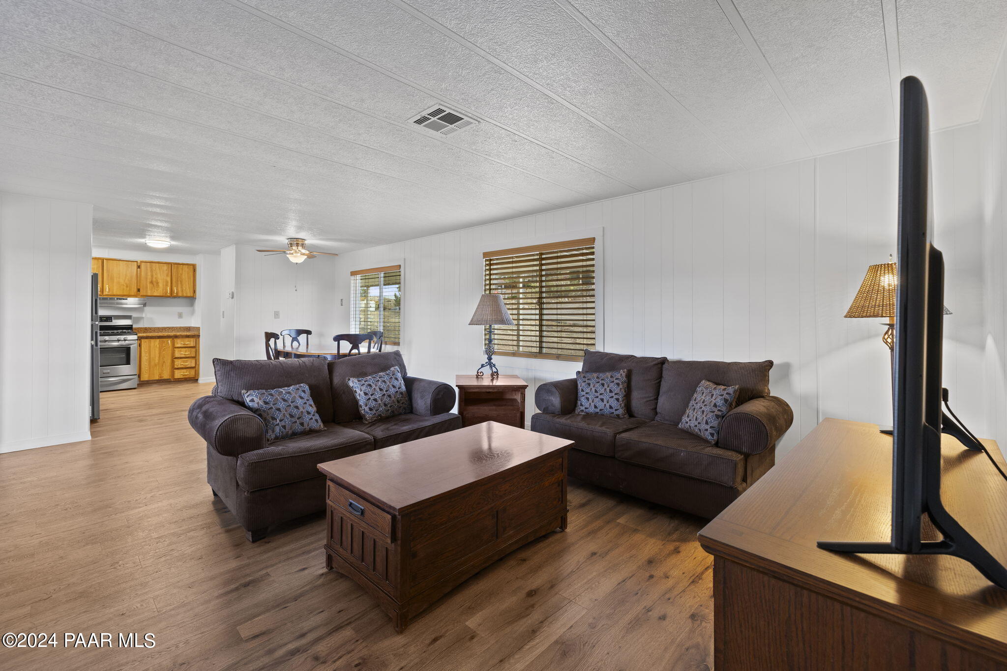 17249 East Trails End Road Mayer, AZ 86333 - Photo 15 of 37 11