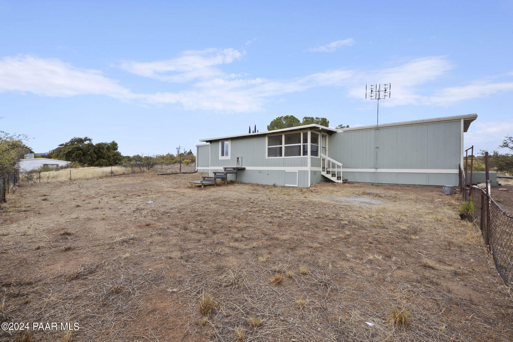17249 East Trails End Road Mayer, AZ 86333 - Photo 26 of 37 22
