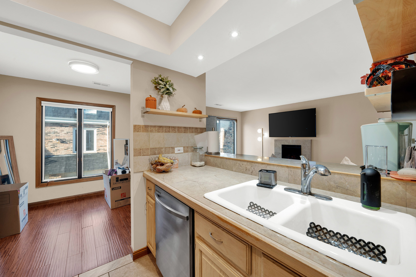 9836 Sayre Avenue, Unit 15 Chicago Ridge, IL 60415 - Photo 8 of 18 Gallery Image 8
