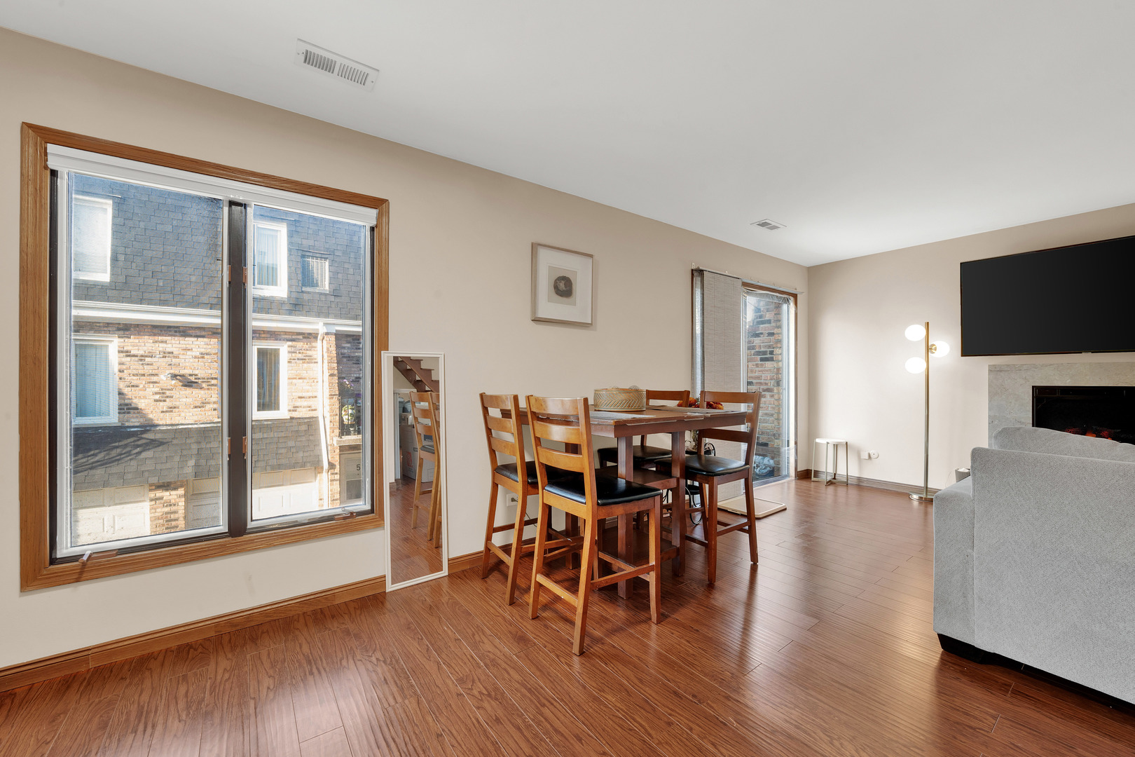 9836 Sayre Avenue, Unit 15 Chicago Ridge, IL 60415 - Photo 10 of 18 Gallery Image 10
