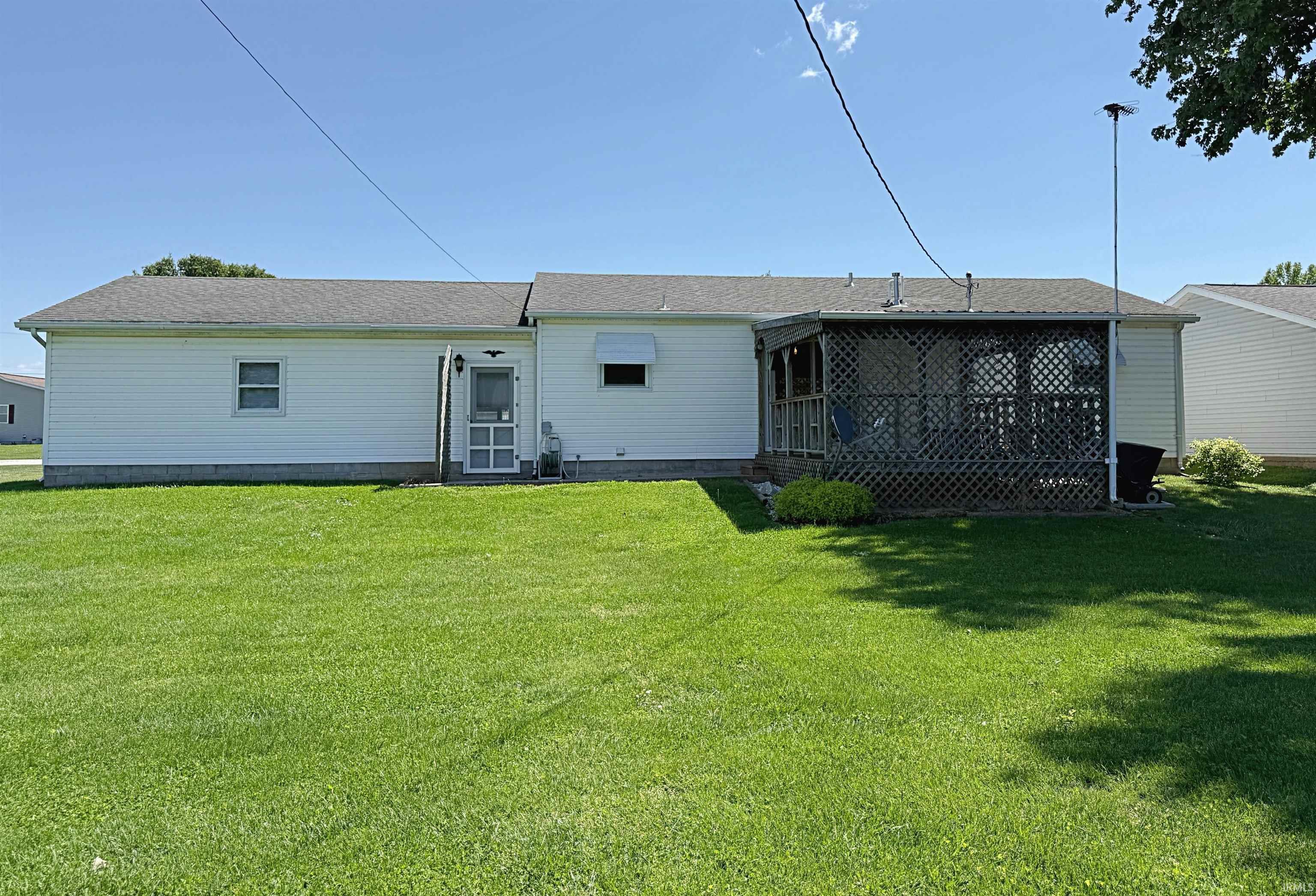 1303 Northeast 4th Street Washington, IN 47501 - Photo 23 of 26