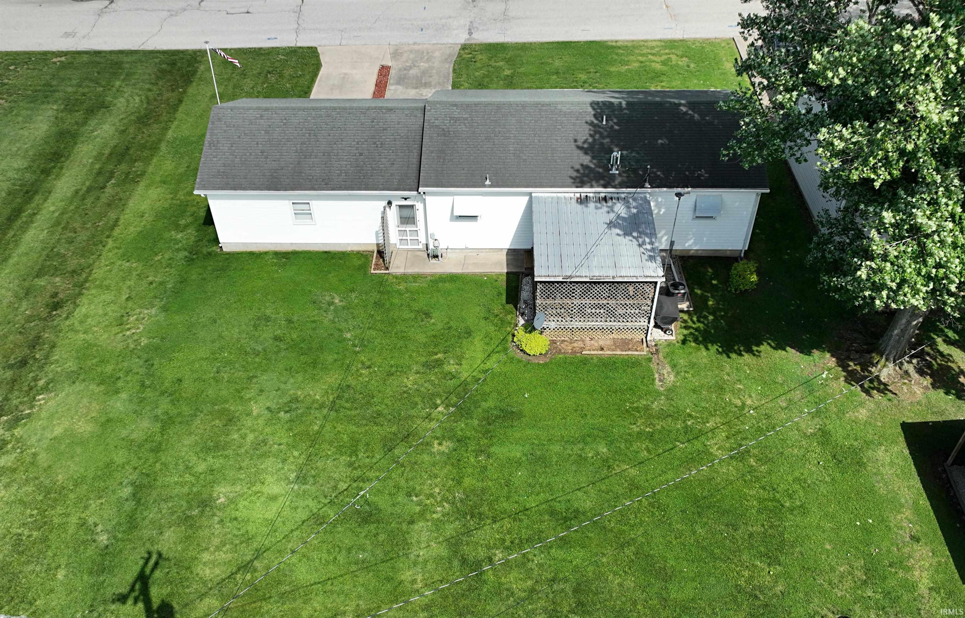 1303 Northeast 4th Street Washington, IN 47501 - Photo 24 of 26