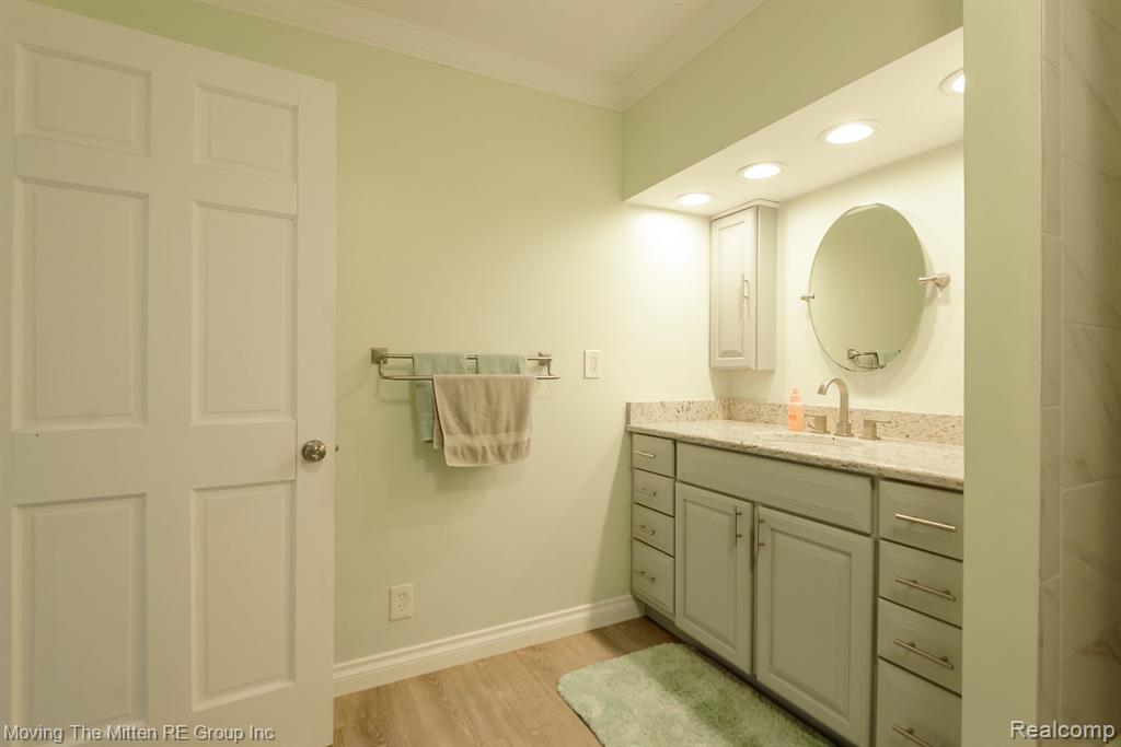 12051 Stark Road Livonia, MI 48150 - Photo 21 of 47 Gallery Image 21