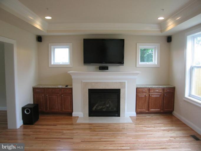 1902 Kermit Road Silver Spring, MD 20910 - Photo 2 of 6 Family Room